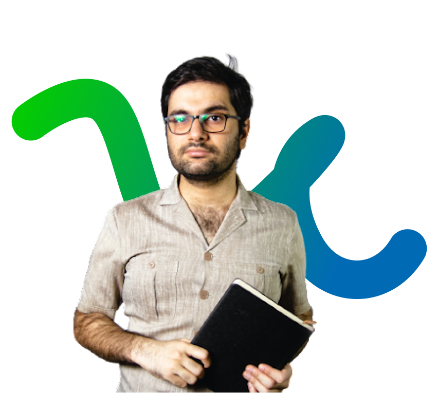 Student smiling with a backpack for a Glue review.